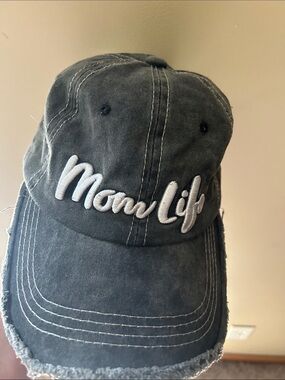 "Mom Life" Women's Rustic Baseball Cap